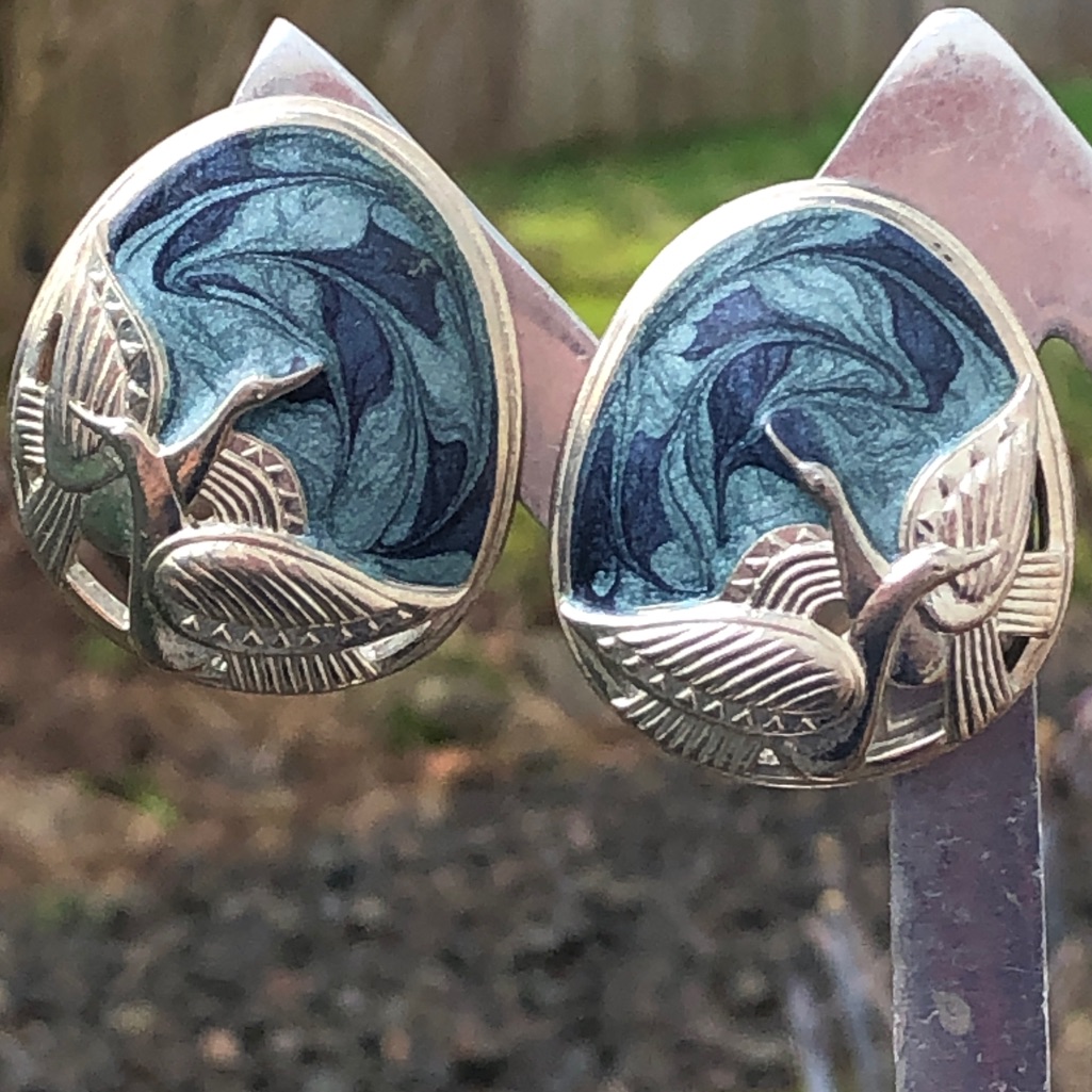 Berebi Silver Tone Vintage Flying Geese Blue Swirl Earrings